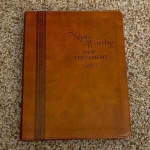 NKJV Note Worthy New Testament